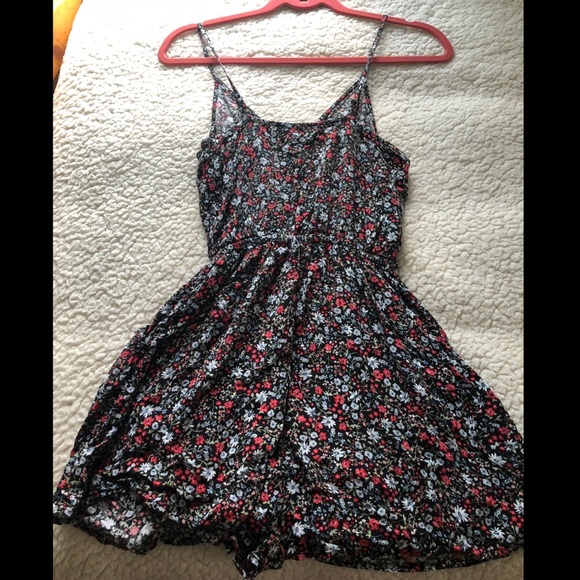 H&M Divided Floral Romper - Picture 2 of 2